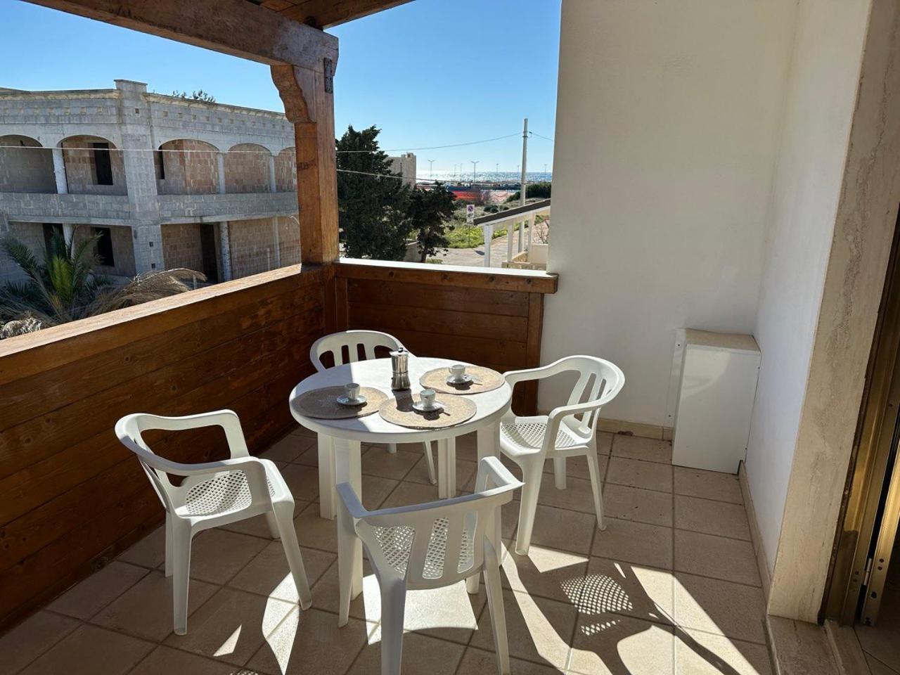 Appartamenti Al Mare Torre Pali By Ionian Travel Exterior foto